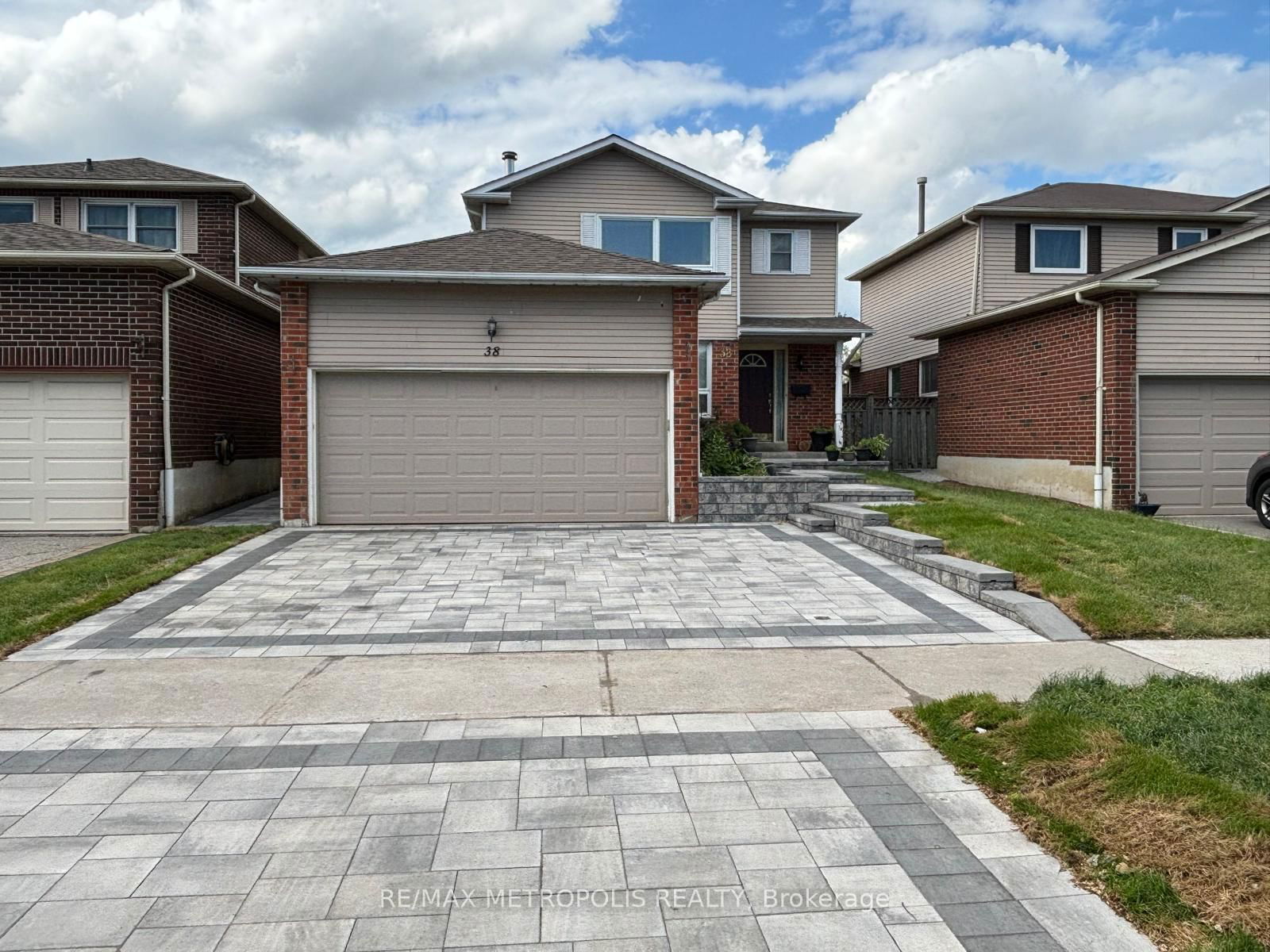 Detached House for lease at Bsmt-38 Reed Drive, Ajax, Central, L1S 5S1 - MLS: E11976359