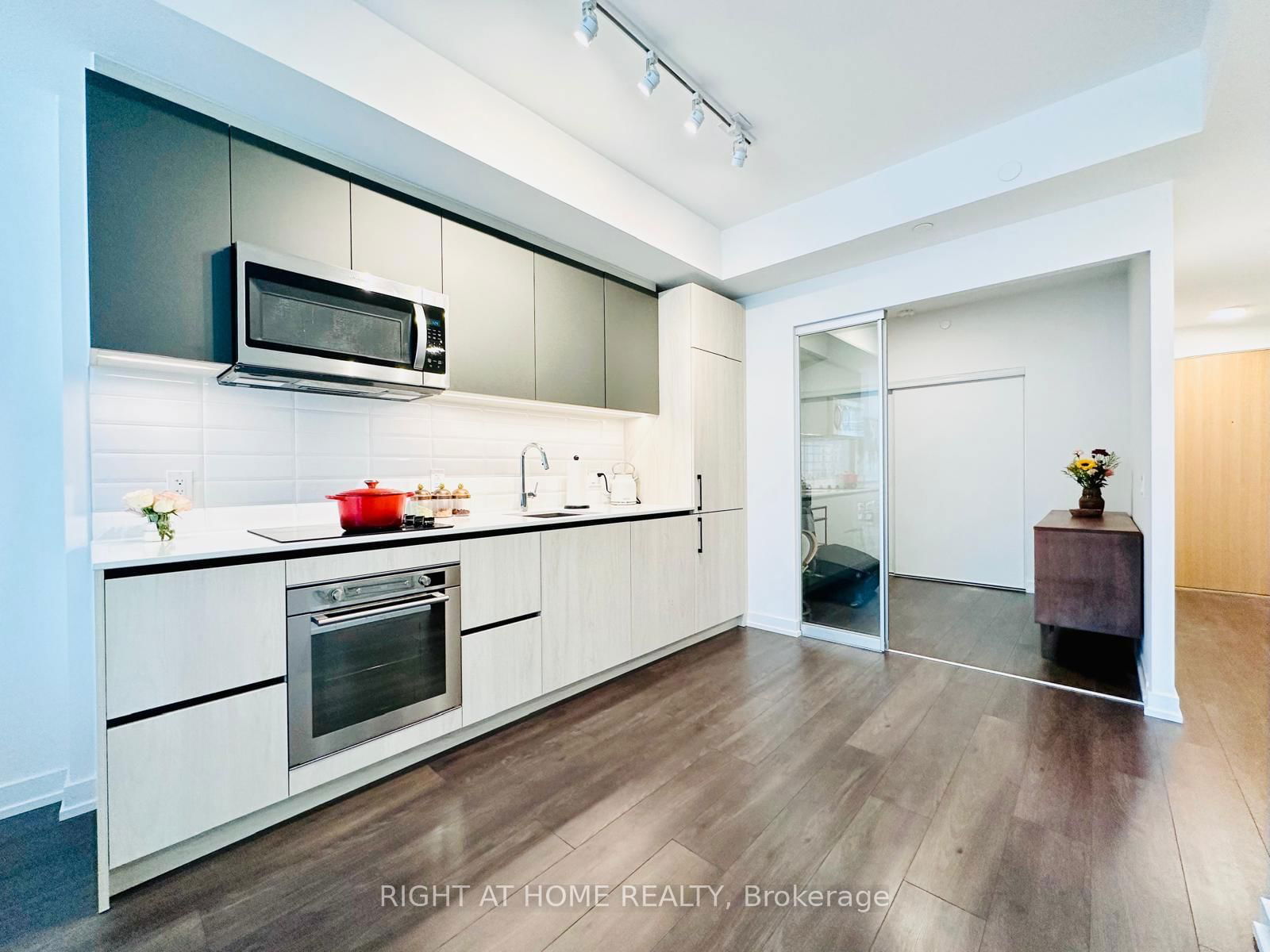 Condo for sale at 225-150 Logan Avenue, Toronto, South Riverdale, M4M 0E4 - MLS: E11976703