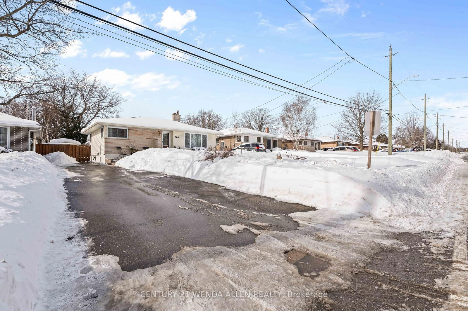 Detached House sold at 560 Central Park Boulevard, Oshawa, O'Neill, L1G 6A4 - MLS: E11976812