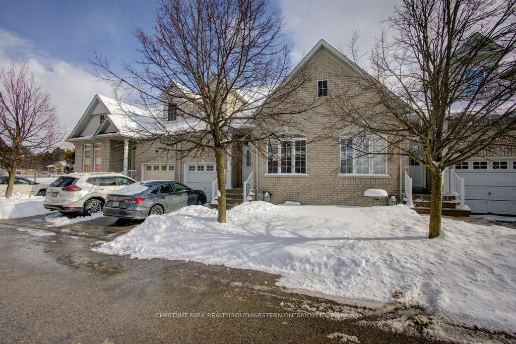 Townhouse for sale at 27-19 Niagara Drive, Oshawa, Samac, L1G 8G2 - MLS: E11977019