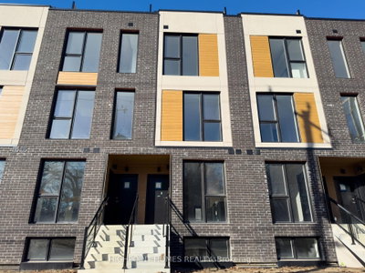 Townhouse leased at 8 BLK F-180 Clonmore Drive, Toronto, Ontario, M1N 1Y1 - Birchcliffe-Cliffside - MLS: E11977679
