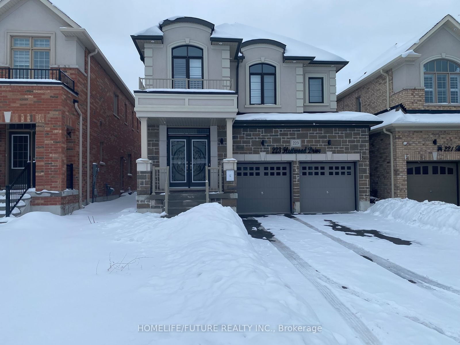 Detached House for lease at 223 Fleetwood Drive, Oshawa, Eastdale, L1K 1H8 - MLS: E11977688