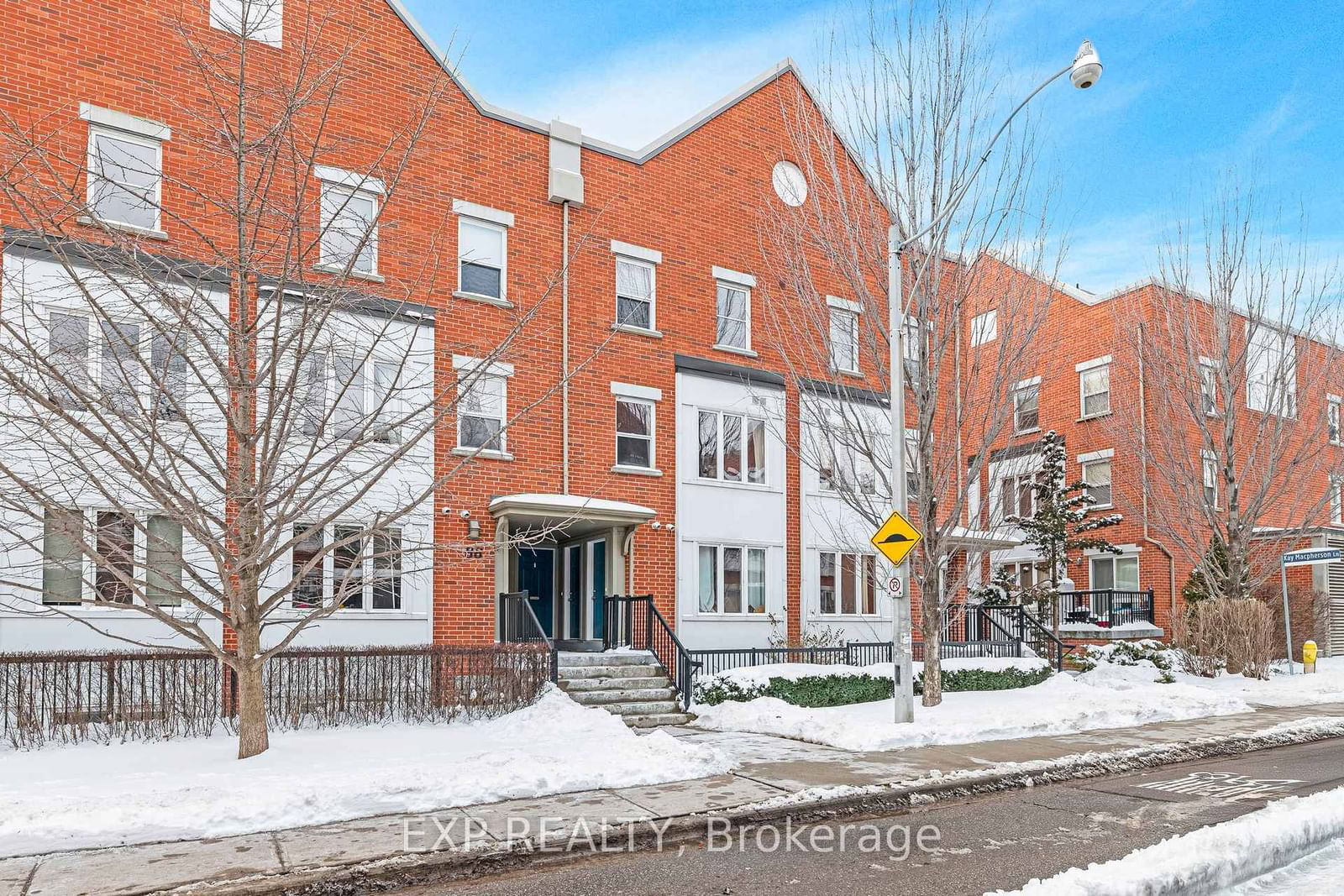 Townhouse sold at 5-88 Munro Street, Toronto, South Riverdale, M4M 2S9 - MLS: E11977954