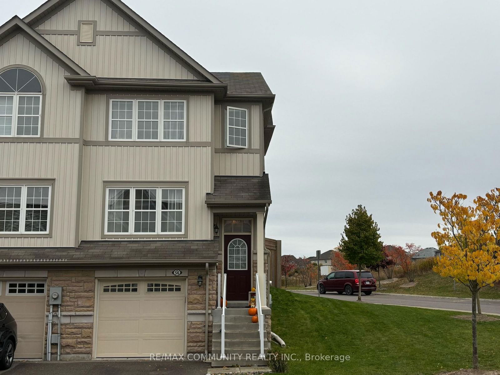 Townhouse for sale at 56 Farmstead Drive, Clarington, Bowmanville, L1C 0K9 - MLS: E11978047