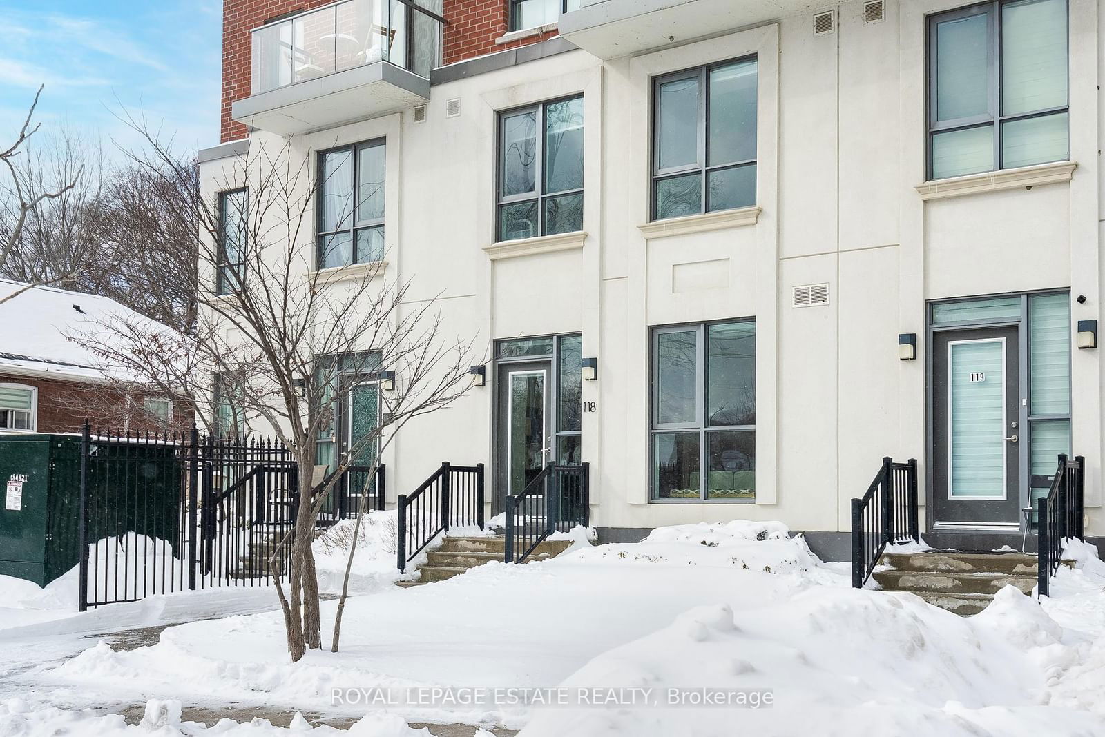 Townhouse for sale at 118-22 East Haven Drive, Toronto, Birchcliffe-Cliffside, M1N 1T8 - MLS: E11978127