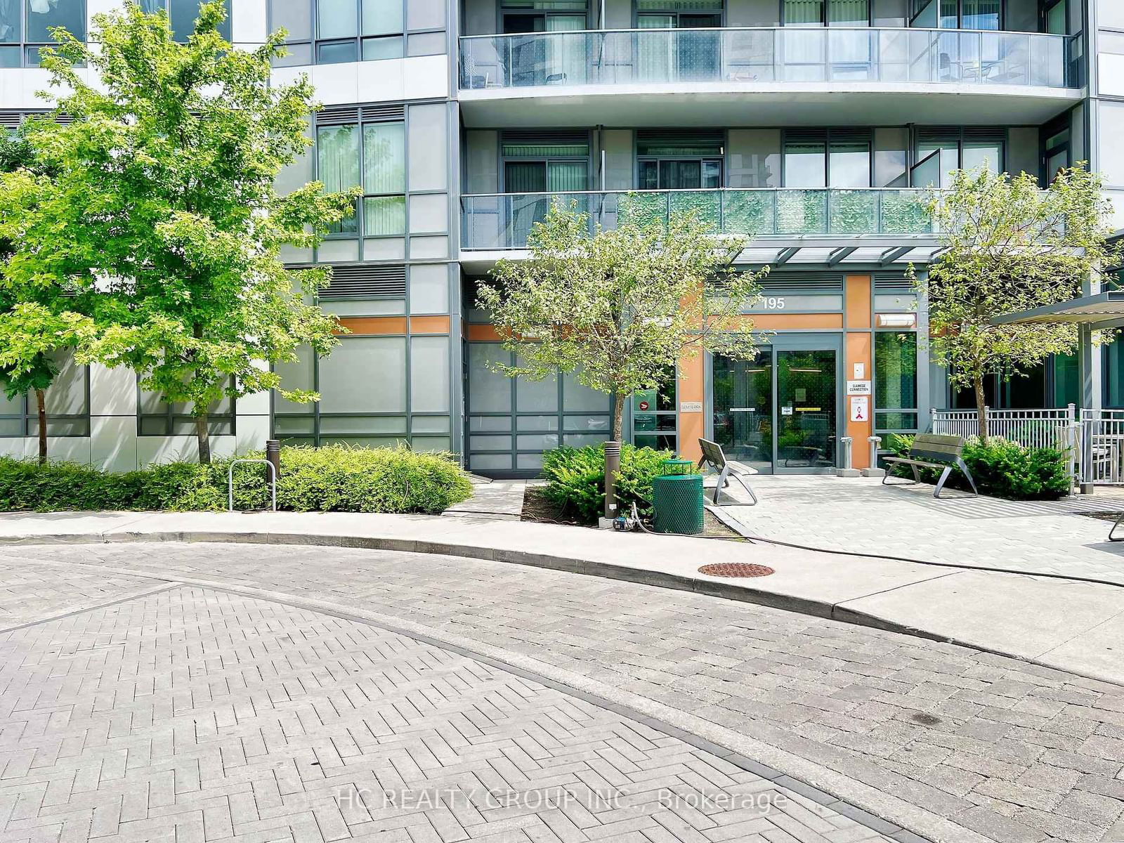 Condo for sale at 106-195 Bonis Avenue, Toronto, Tam O'Shanter-Sullivan, M1T 0A5 - MLS: E11978159