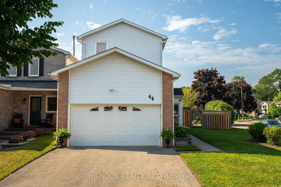 44 Broadlands Cres, Clarington - Courtice image-0-2