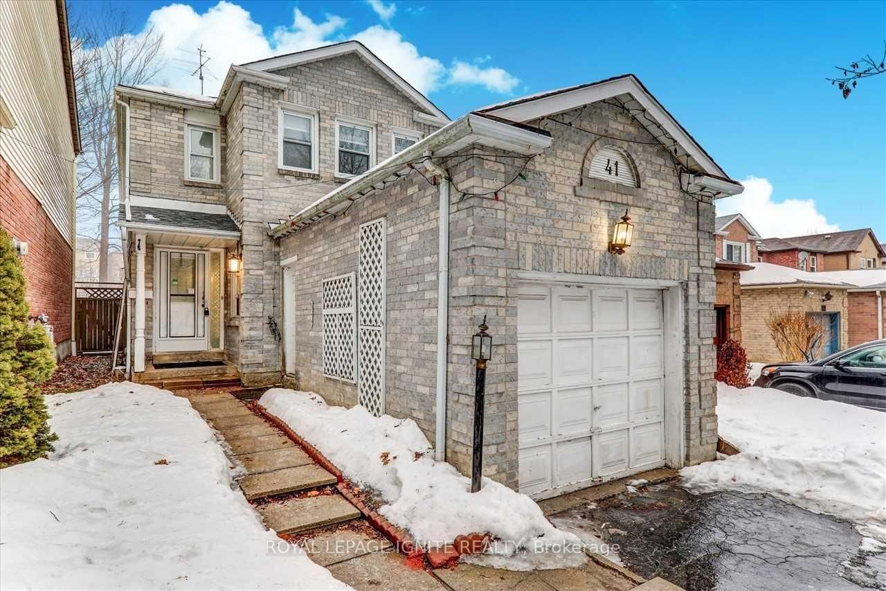 Detached House for lease at 41 Shadowood Court, Toronto, Malvern, M1B 3X8 - MLS: E11978509