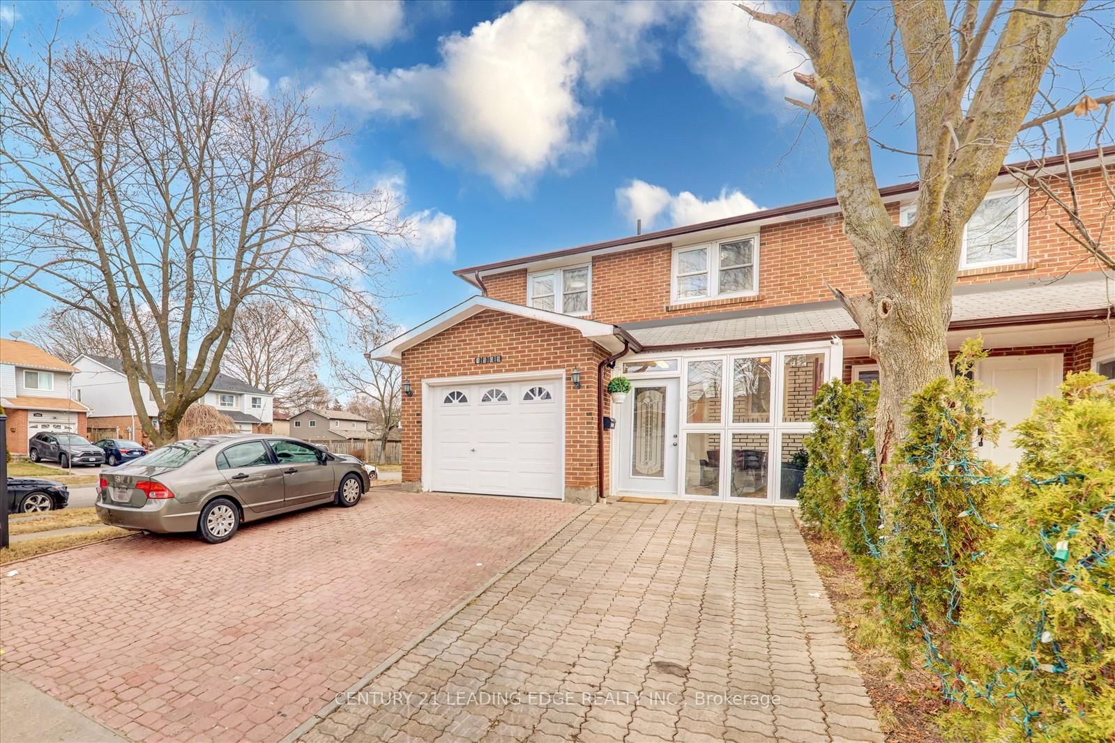 Semi-Detached House sold at 1909 Poppy Lane, Pickering, Liverpool, L1V 2T4 - MLS: E11978787