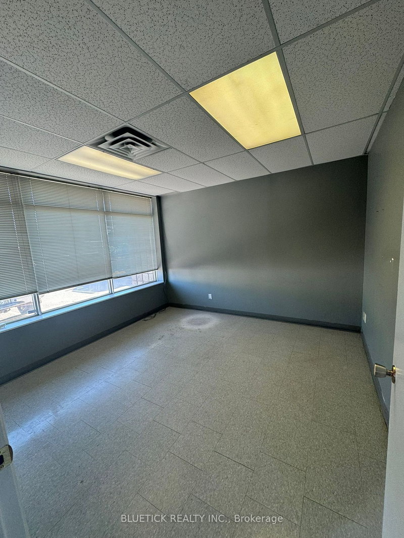 10A - 202 South Blair St, Whitby, L1N 8X9 | Image 3