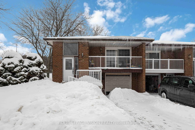 Lower - 7 Snowhill Cres, Toronto, M1S 3T4 | Image 2