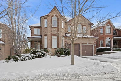 842 Primrose Crt, Pickering - Liverpool