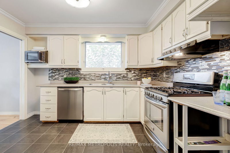 home for lease on Main-287 Waverly Street N