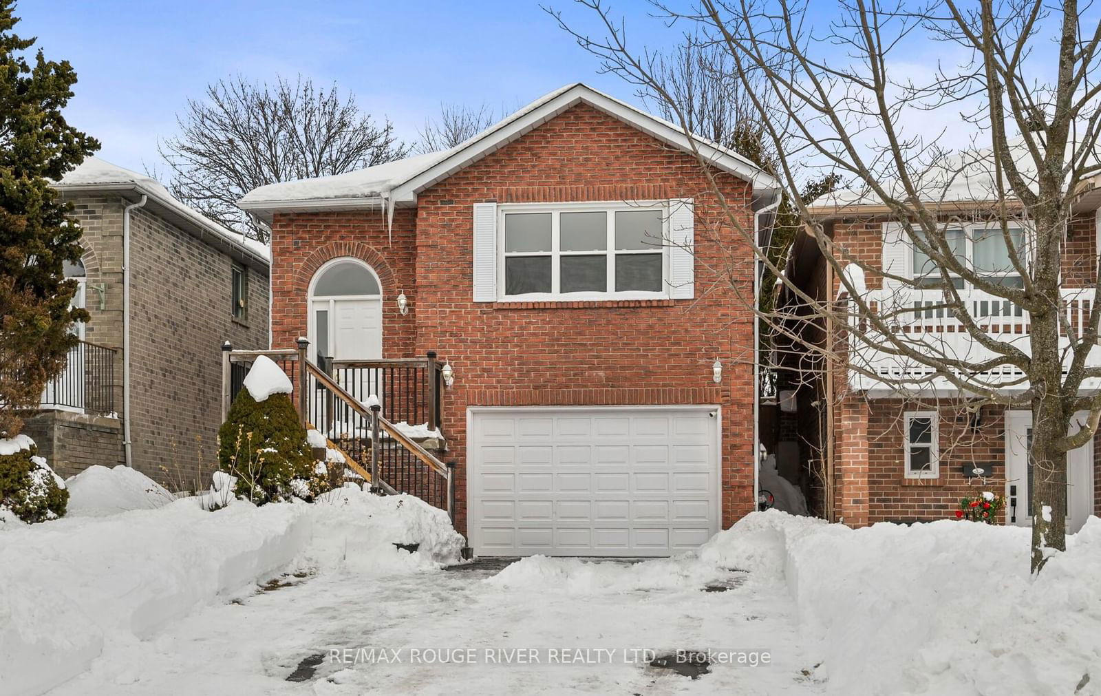 Detached House sold at 210 Overbank Drive, Oshawa, McLaughlin, L1J 7W9 - MLS: E11980382