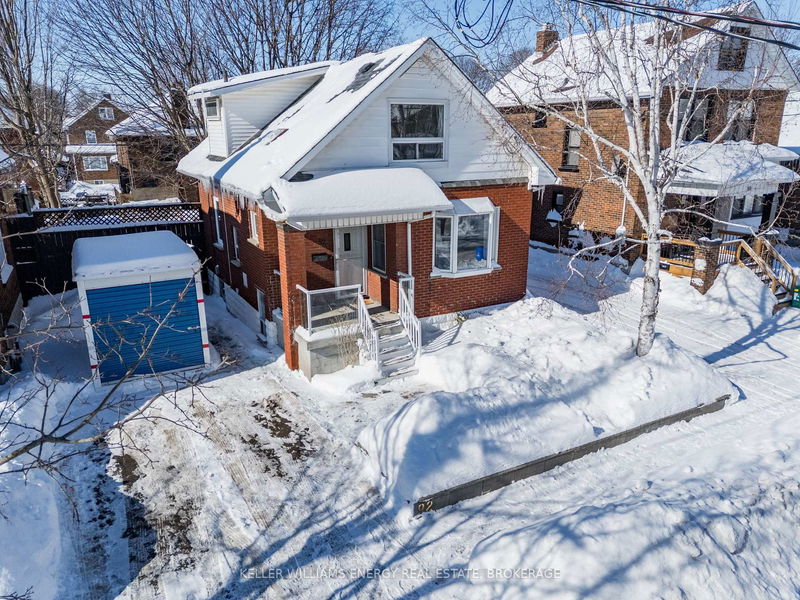 home for sale on 92 Oshawa Boulevard S