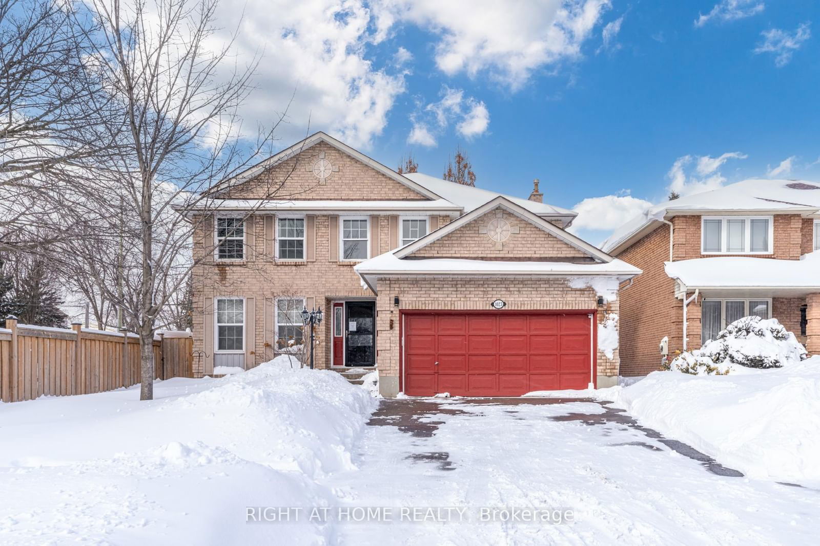 Detached House sold at 1023 Peggoty Circle, Oshawa, Eastdale, L1K 2C4 - MLS: E11980819