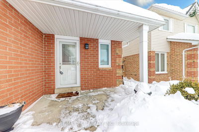 78 Hooper Sq, Clarington - Bowmanville image-0-3