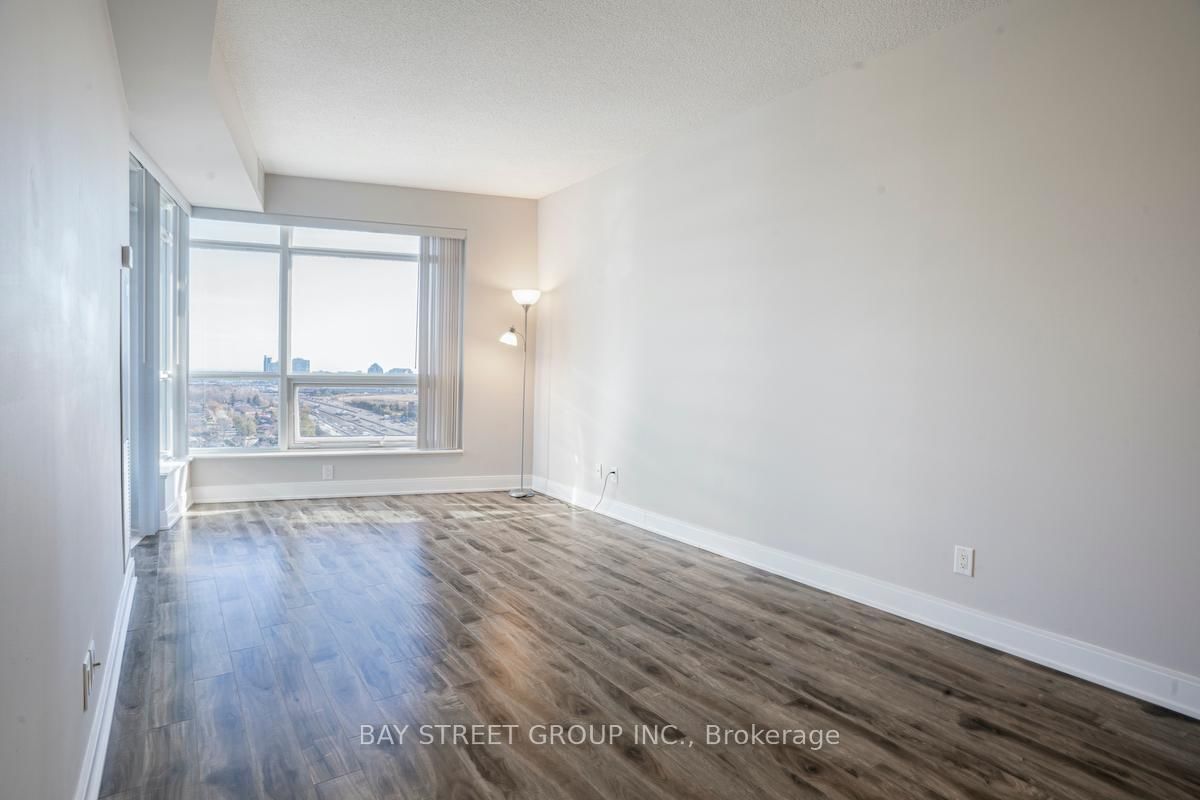 Condo leased at 2202-125 Village Green Square, Toronto, Agincourt South-Malvern West, M1S 0G3 - MLS: E11980892
