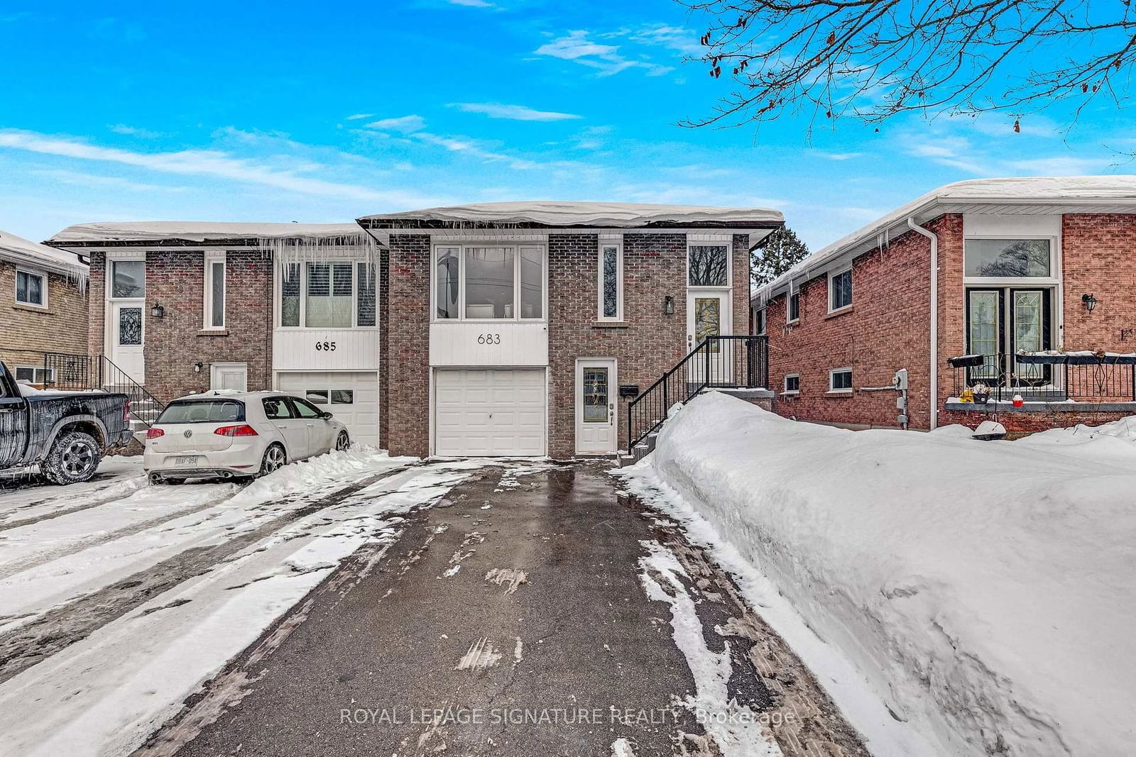 Semi-Detached House for sale at 683 West Shore Boulevard, Pickering, West Shore, L1W 3G2 - MLS: E11981031