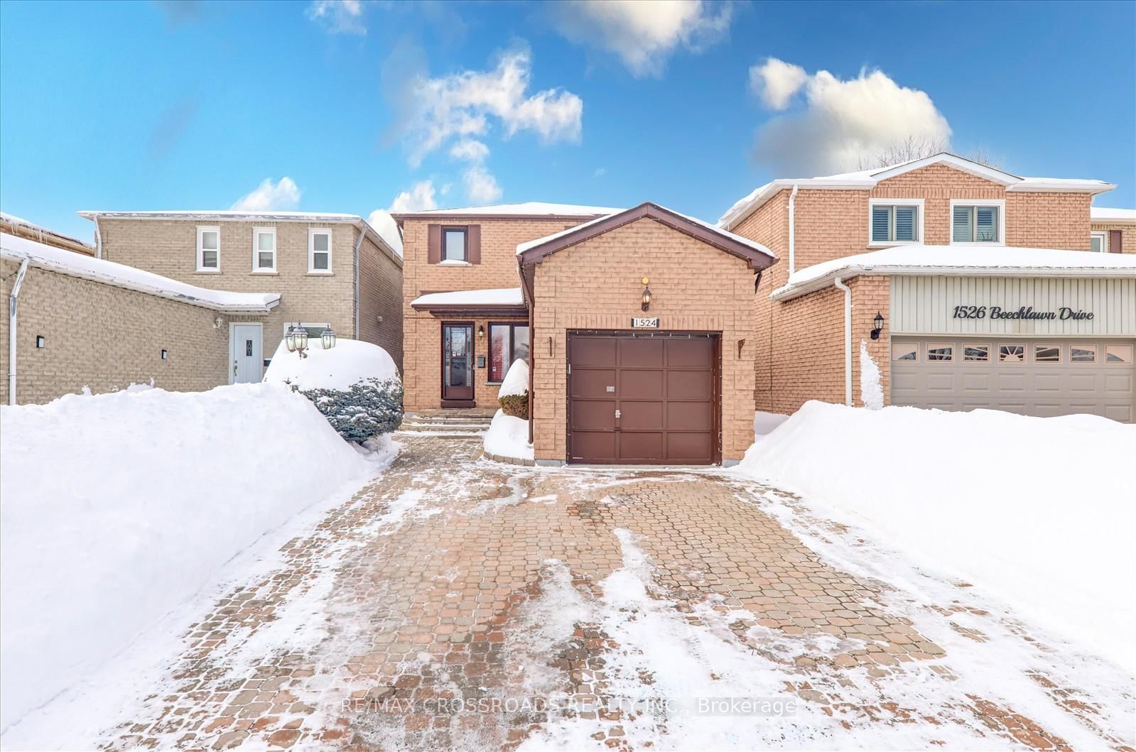 Detached House for sale at 1524 Beechlawn Drive, Pickering, Village East, L1V 6E6 - MLS: E11981130