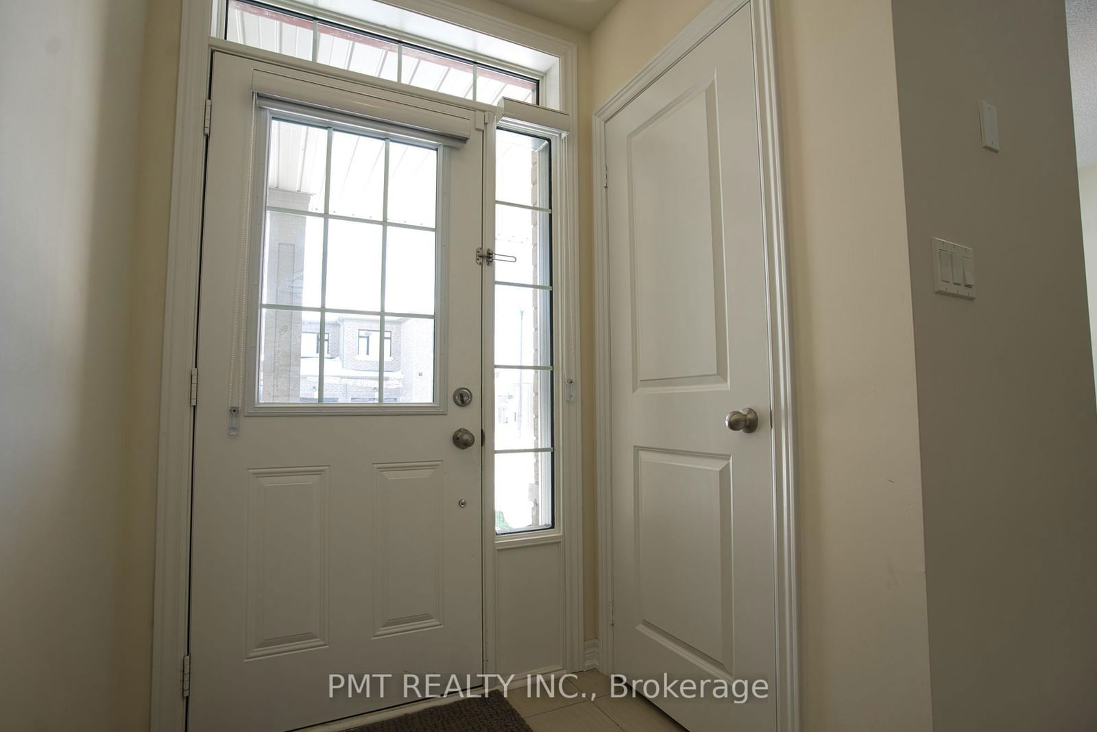 Townhouse for lease at 2674 Delphinium Trail, Pickering, Rural Pickering, L1X 0M1 - MLS: E11981264