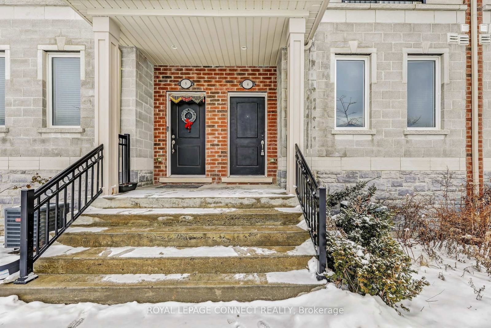 Townhouse for sale at 4-1050 ELTON Way, Whitby, Pringle Creek, L1N 0L3 - MLS: E11981386