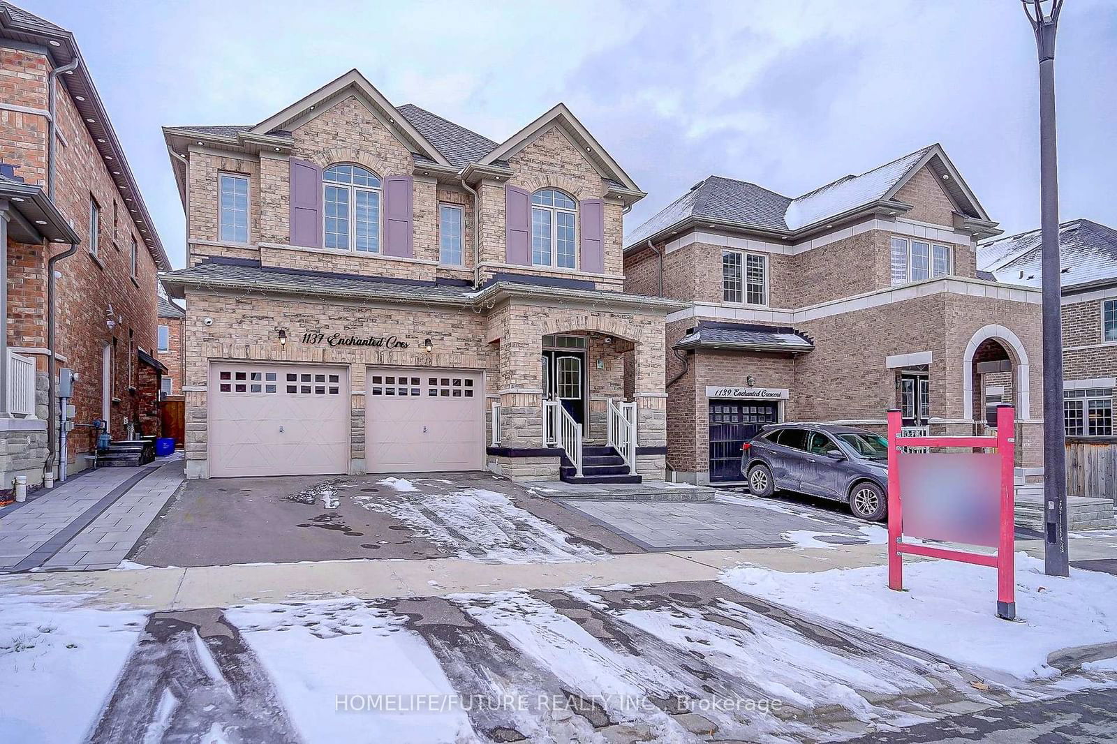 Detached House for sale at 1137 Enchanted Crescent, Pickering, Rural Pickering, L1X 0H1 - MLS: E11981394