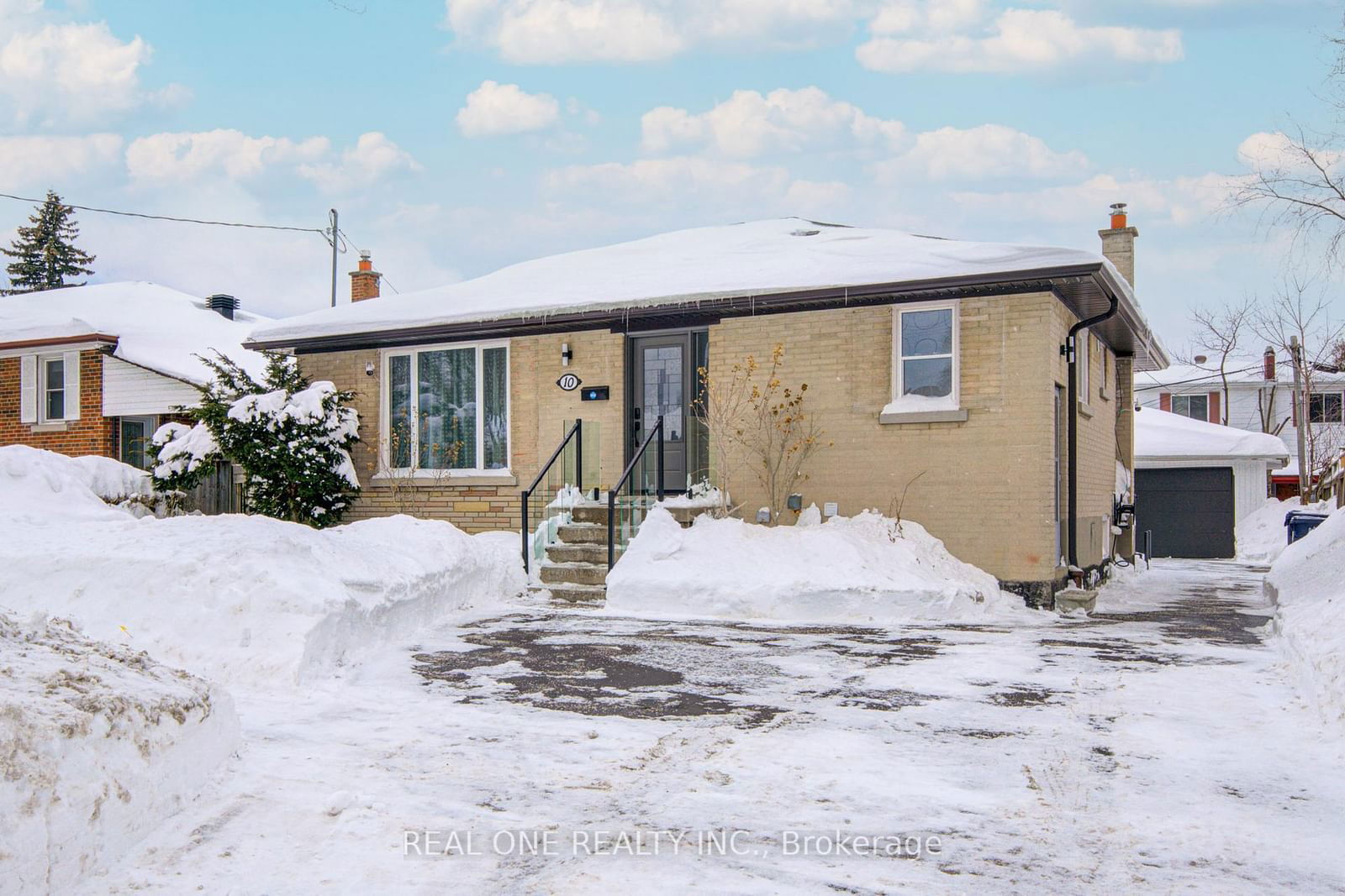 Detached House for sale at 10 Hogan Drive, Toronto, Woburn, M1G 2H2 - MLS: E11981731