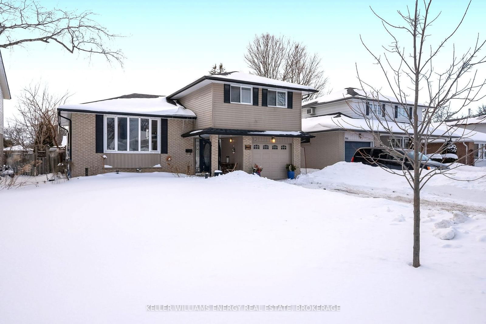 Detached House for sale at 860 Carnaby Crescent, Oshawa, Centennial, L1G 2Y8 - MLS: E11981779