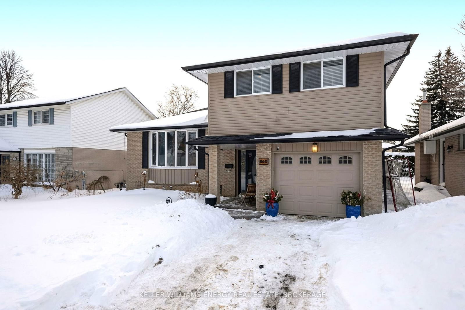 Detached House for sale at 860 Carnaby Crescent, Oshawa, Centennial, L1G 2Y8 - MLS: E11981779