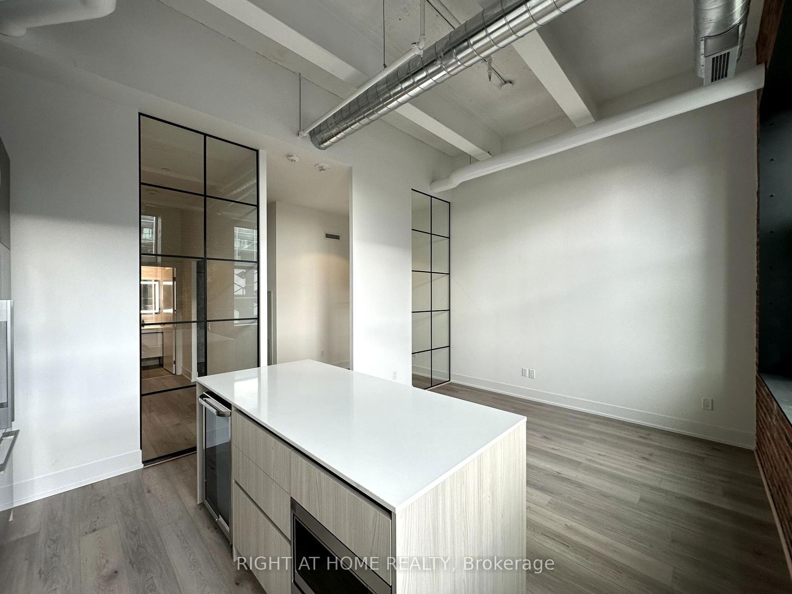 Condo leased at 407-150 Logan Avenue, Toronto, South Riverdale, M4M 0E4 - MLS: E11981832