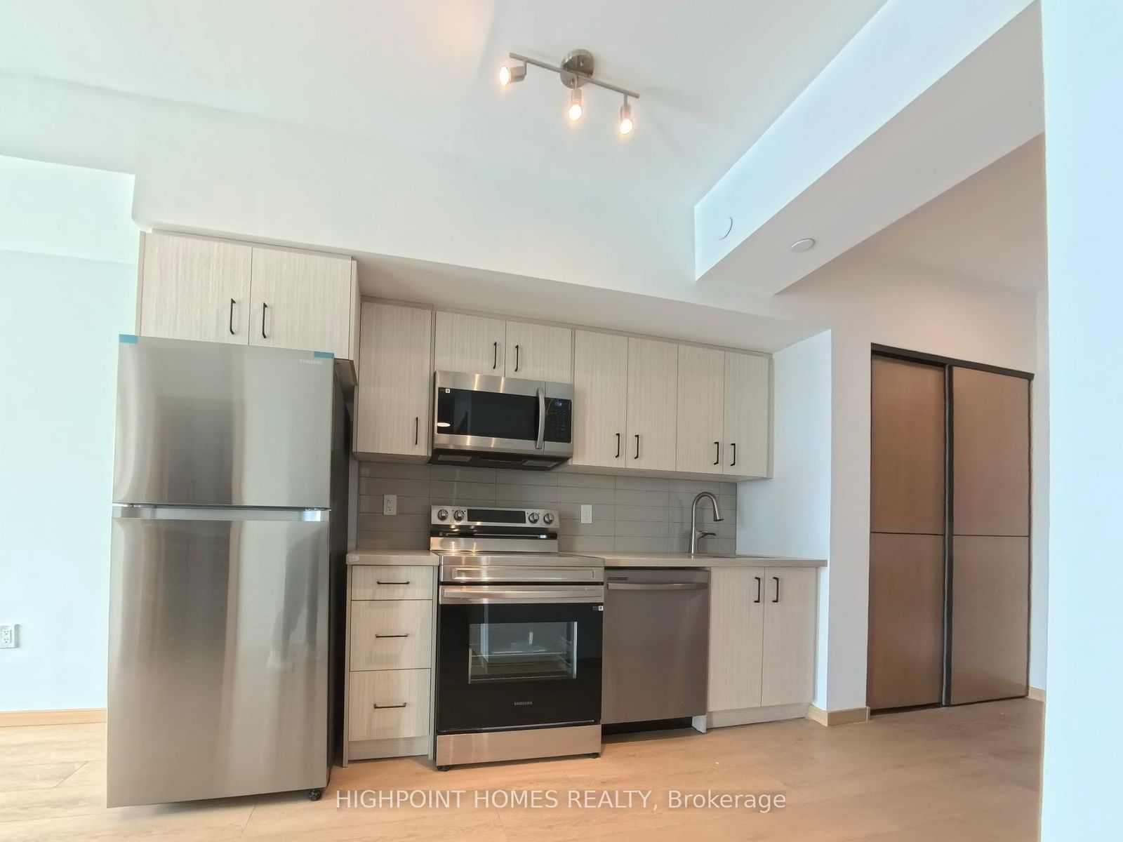 Condo for lease at 1007-3429 Sheppard Avenue, Toronto, Tam O'Shanter-Sullivan, M1T 0C2 - MLS: E11982518