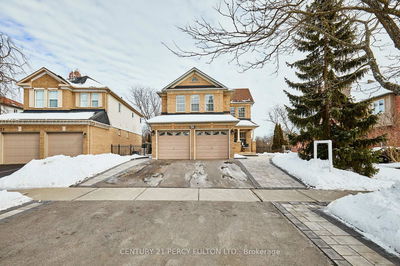 49 Wetherburn Dr, Whitby - Williamsburg image-0-1