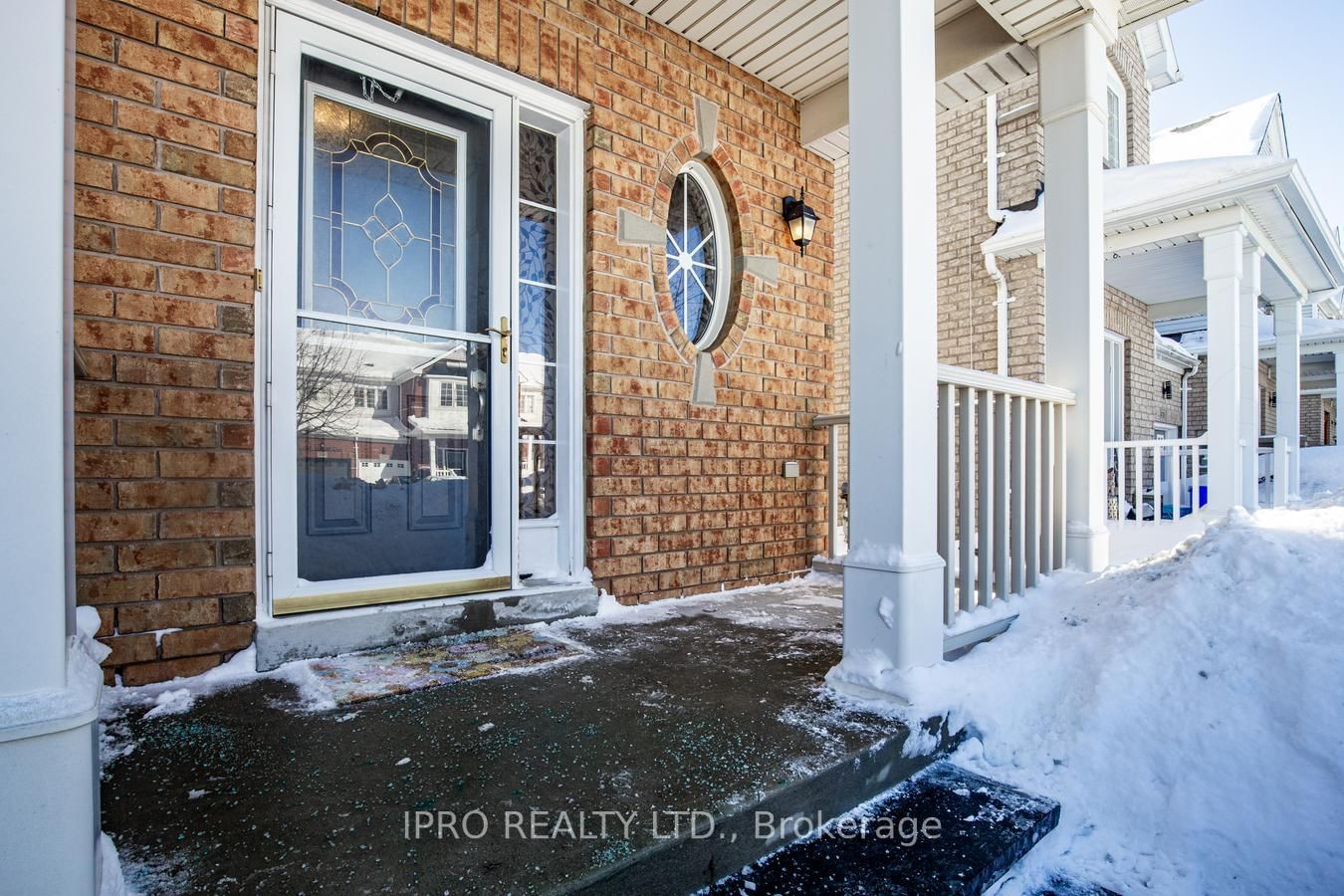 Townhouse sold at 964 Fetchison Drive, Oshawa, Taunton, L1R 0R2 - MLS: E11982649