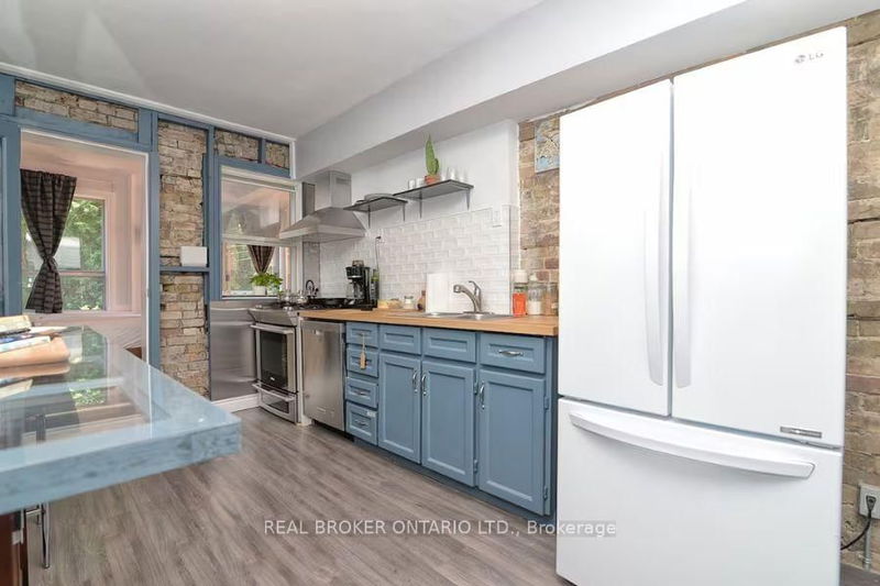 home for lease on Main-20 Curzon Street