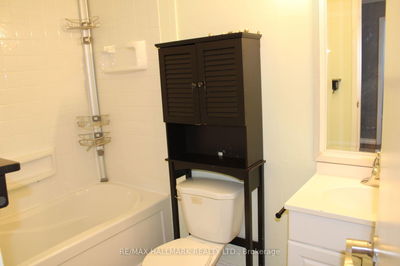Unit 41 — 1010 Glen St, Oshawa - Lakeview image-0-4