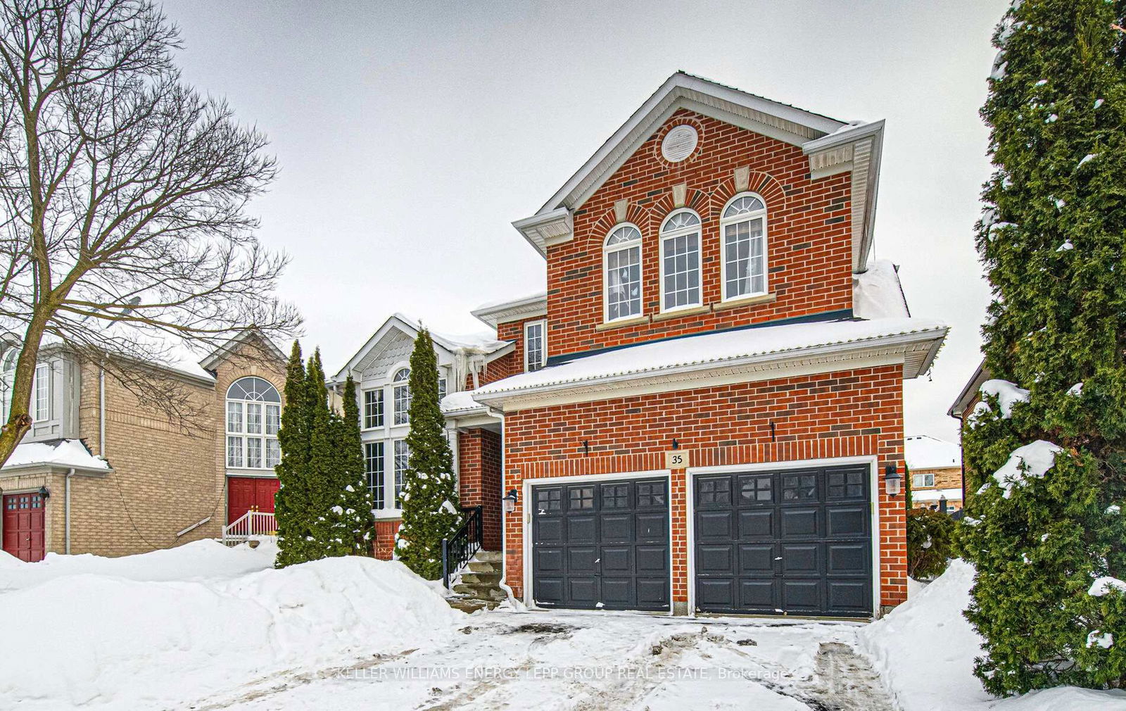 Detached House sold at 35 Vineyard Avenue, Whitby, Williamsburg, L1P 1X5 - MLS: E11983200