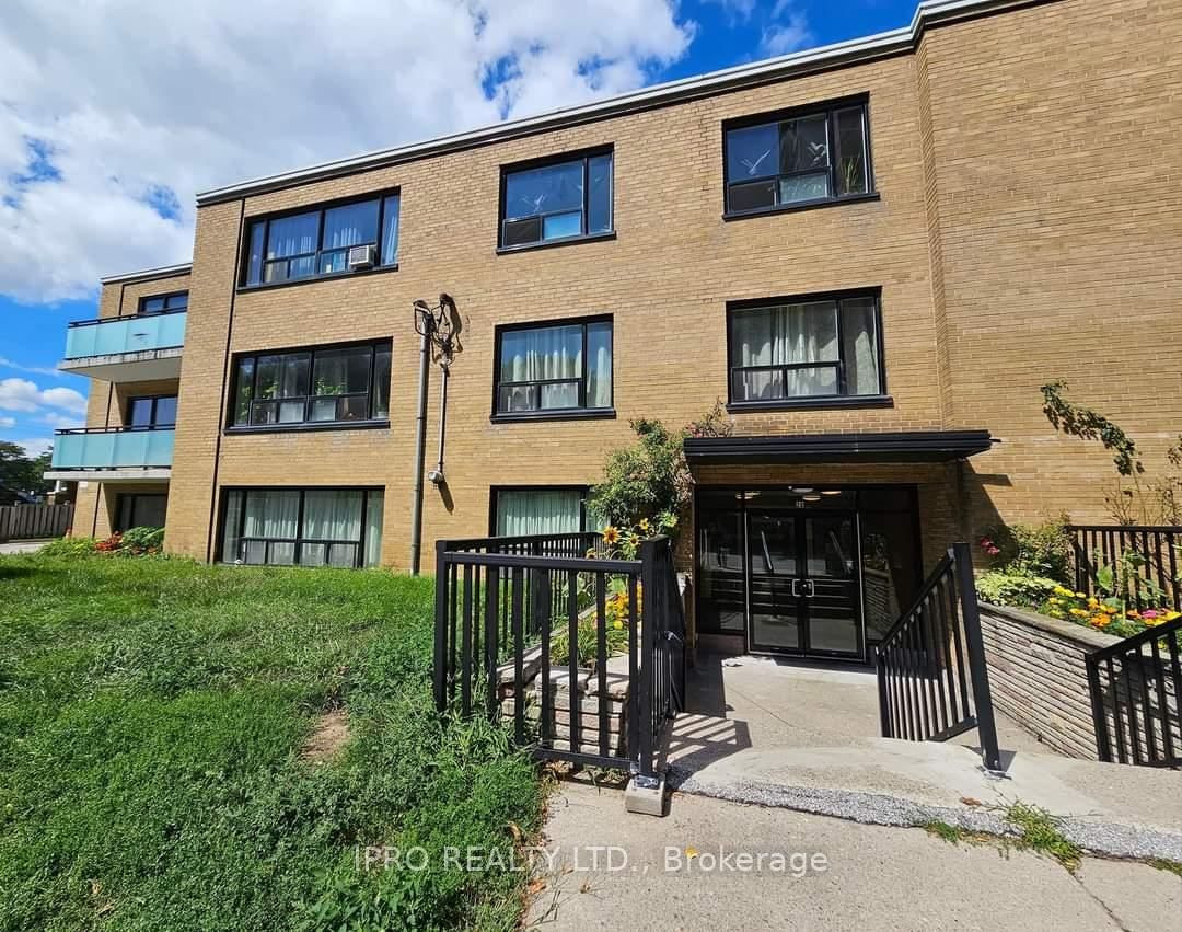 Semi-Detached House for lease at 103-20 Cosburn Avenue, Toronto, Danforth Village-East York, M4K 2E7 - MLS: E11983354