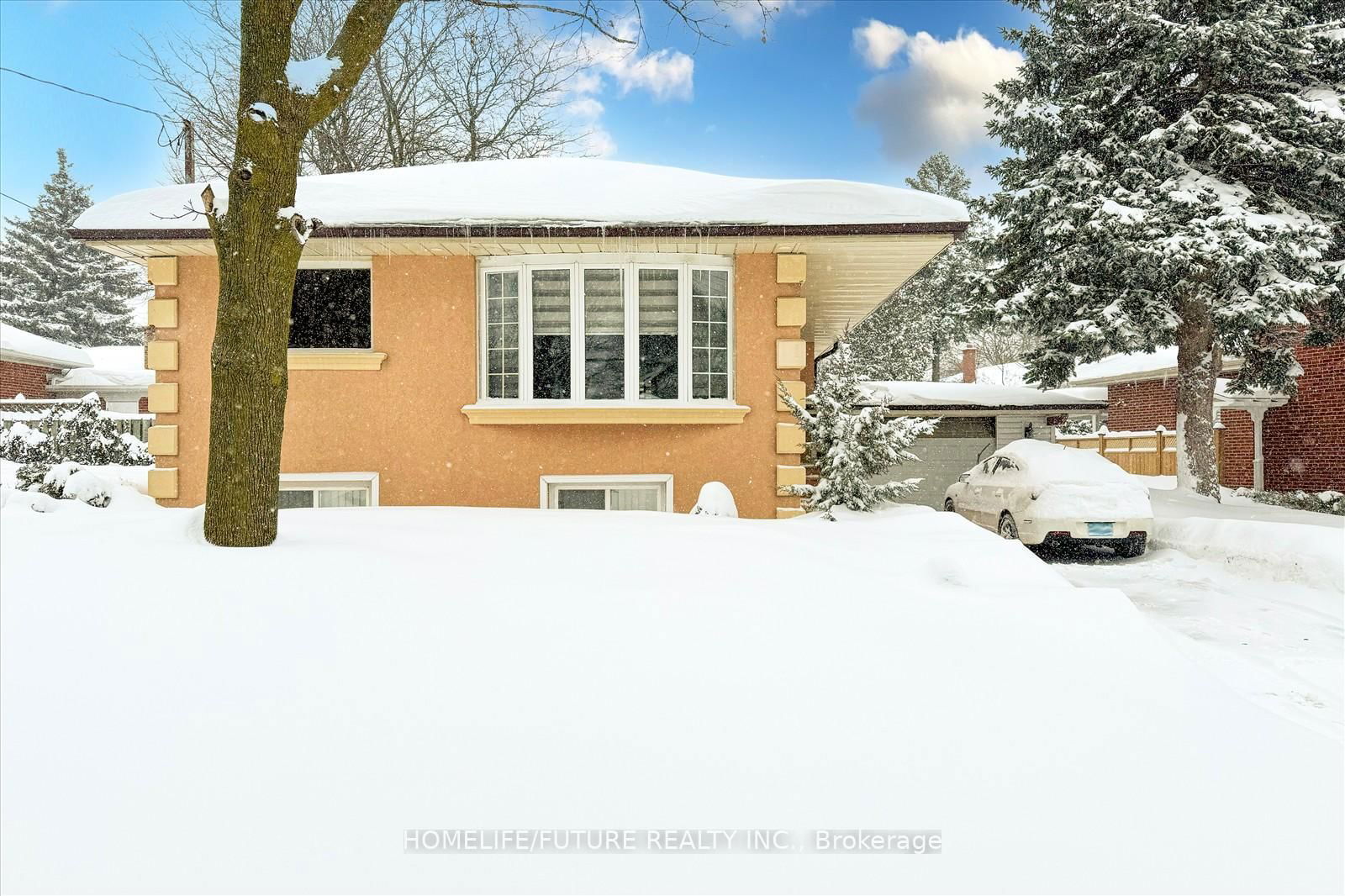 Detached House for sale at 53 Applefield Drive, Toronto, Bendale, M1P 3Y1 - MLS: E11983603