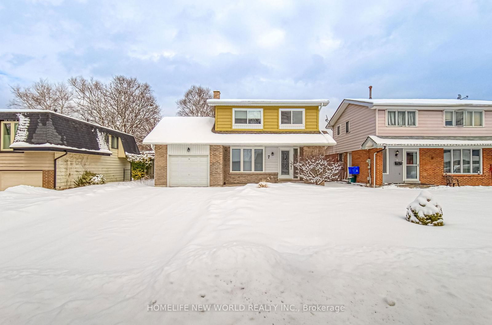 Building at 7 Bannerman Court, Whitby, Lynde Creek