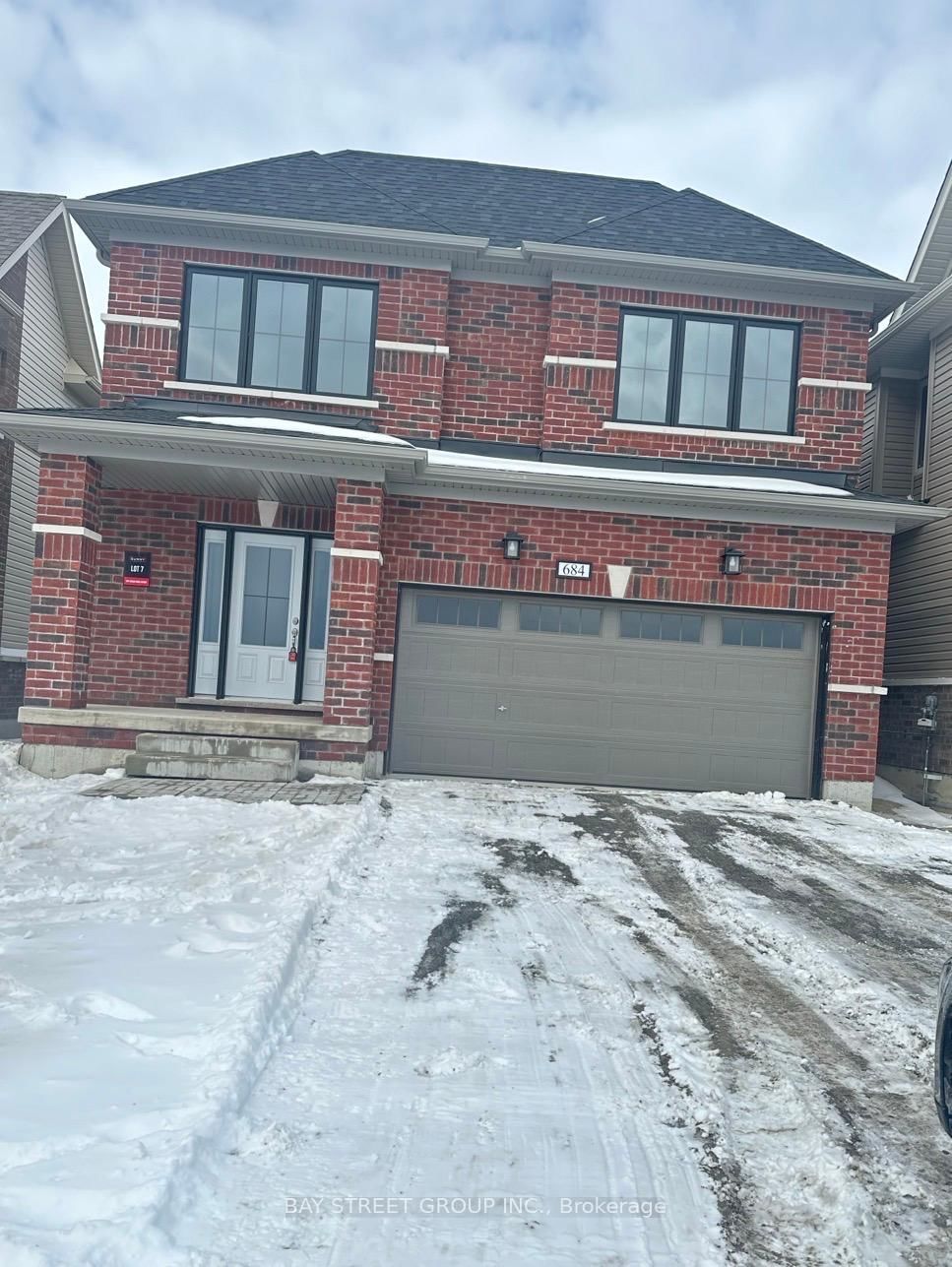 Detached House for lease at 684 Grand Ridge Avenue, Oshawa, Pinecrest, L1K 3B4 - MLS: E11983771