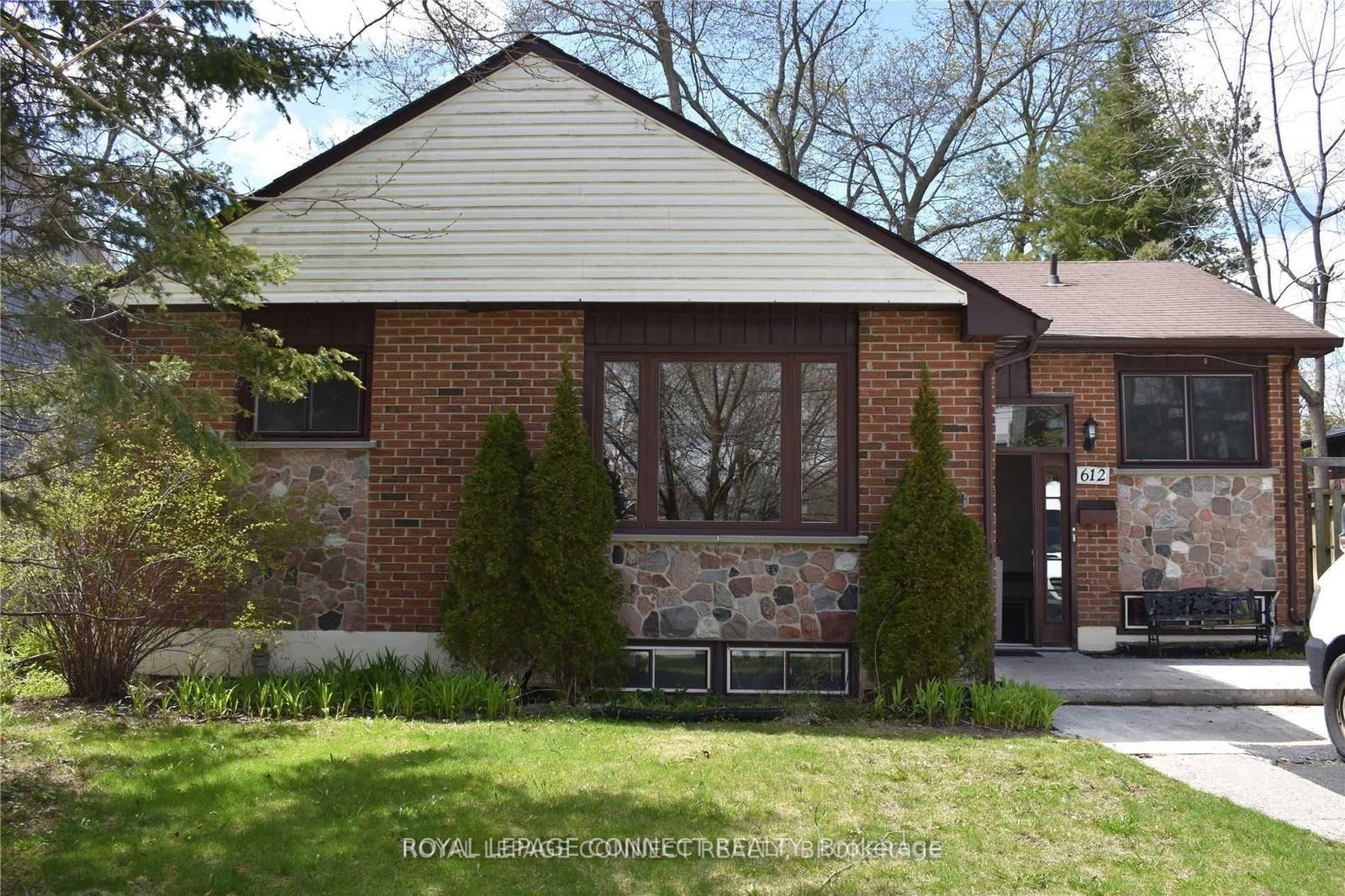 Detached House for sale at 612 Marksbury Road, Pickering, West Shore, L1W 2S8 - MLS: E11984144