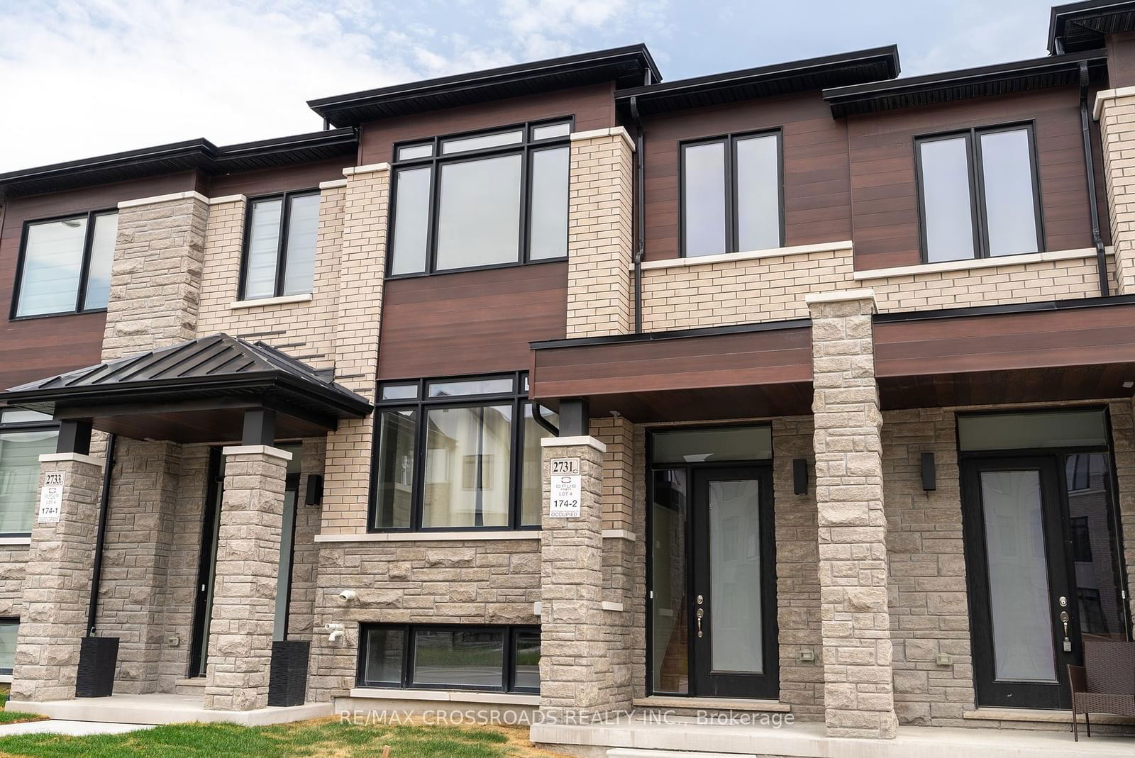 Townhouse for sale at 2731 Peter Matthews Drive, Pickering, Rural Pickering, L1X 0M2 - MLS: E11984453