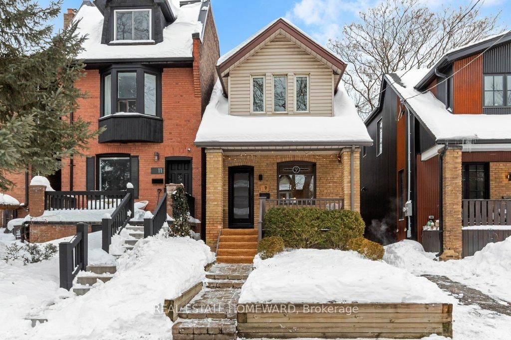 Detached House for sale at 9 Bertmount Avenue, Toronto, South Riverdale, M4M 2X8 - MLS: E11984716