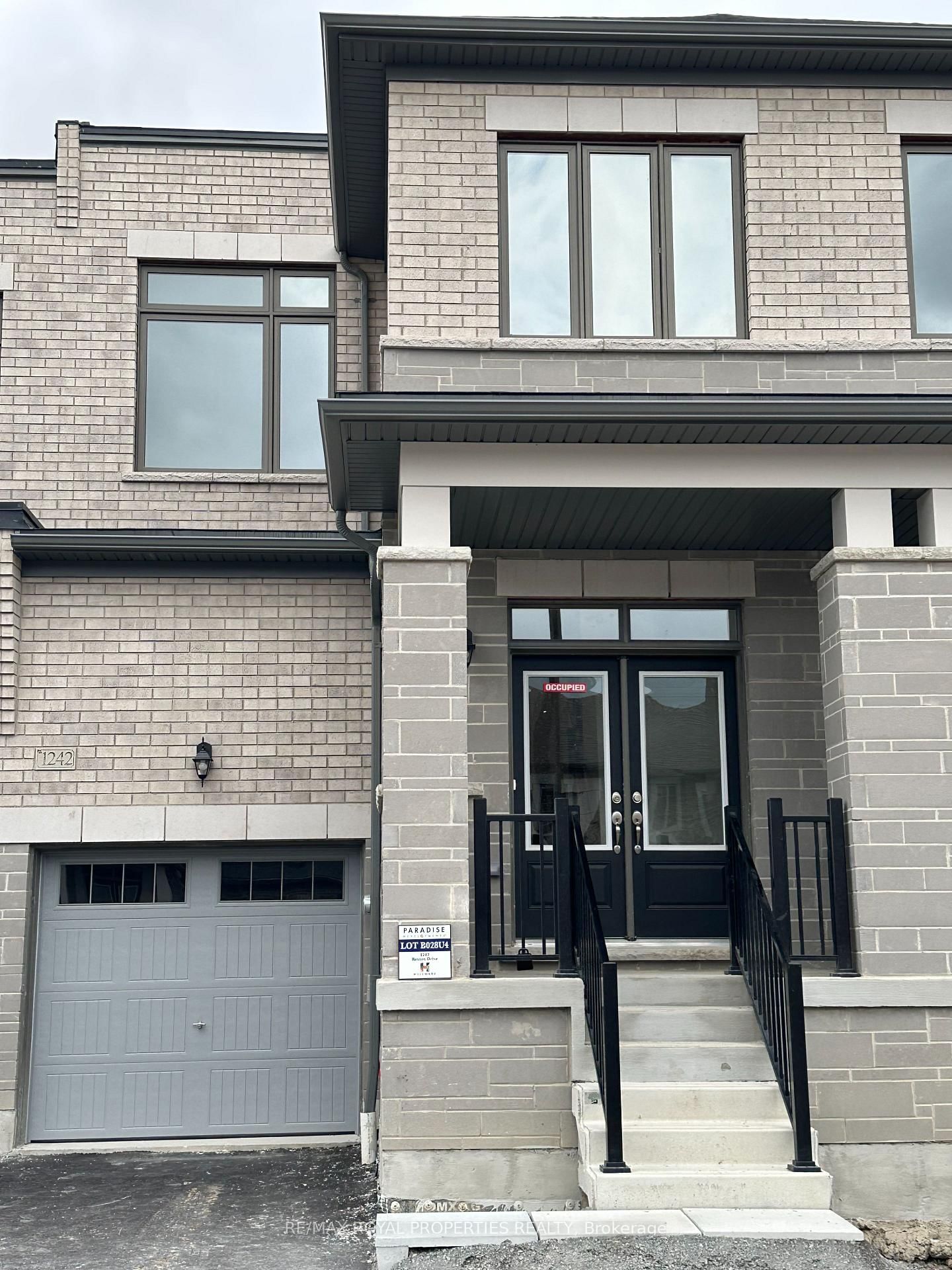 Townhouse for lease at 1242 Rexton Drive, Oshawa, Kedron, L1L 0T3 - MLS: E11985322