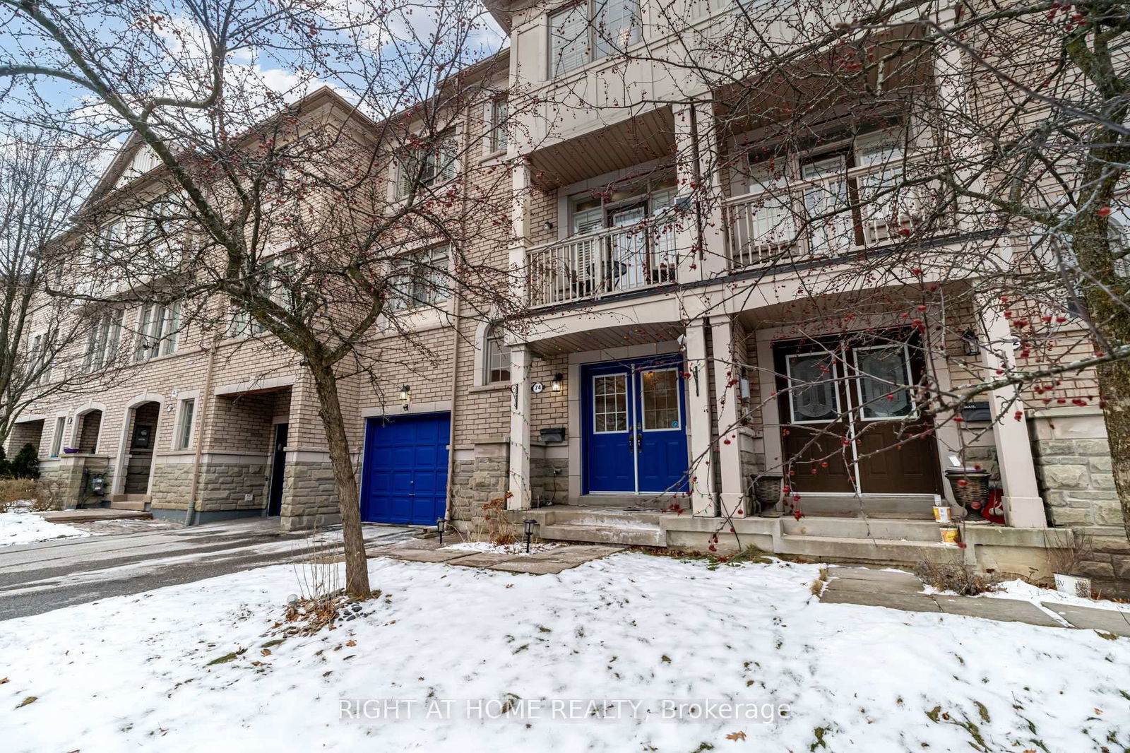 Townhouse sold at 74 Stagecoach Circle, Toronto, Highland Creek, M1C 0A1 - MLS: E11986526