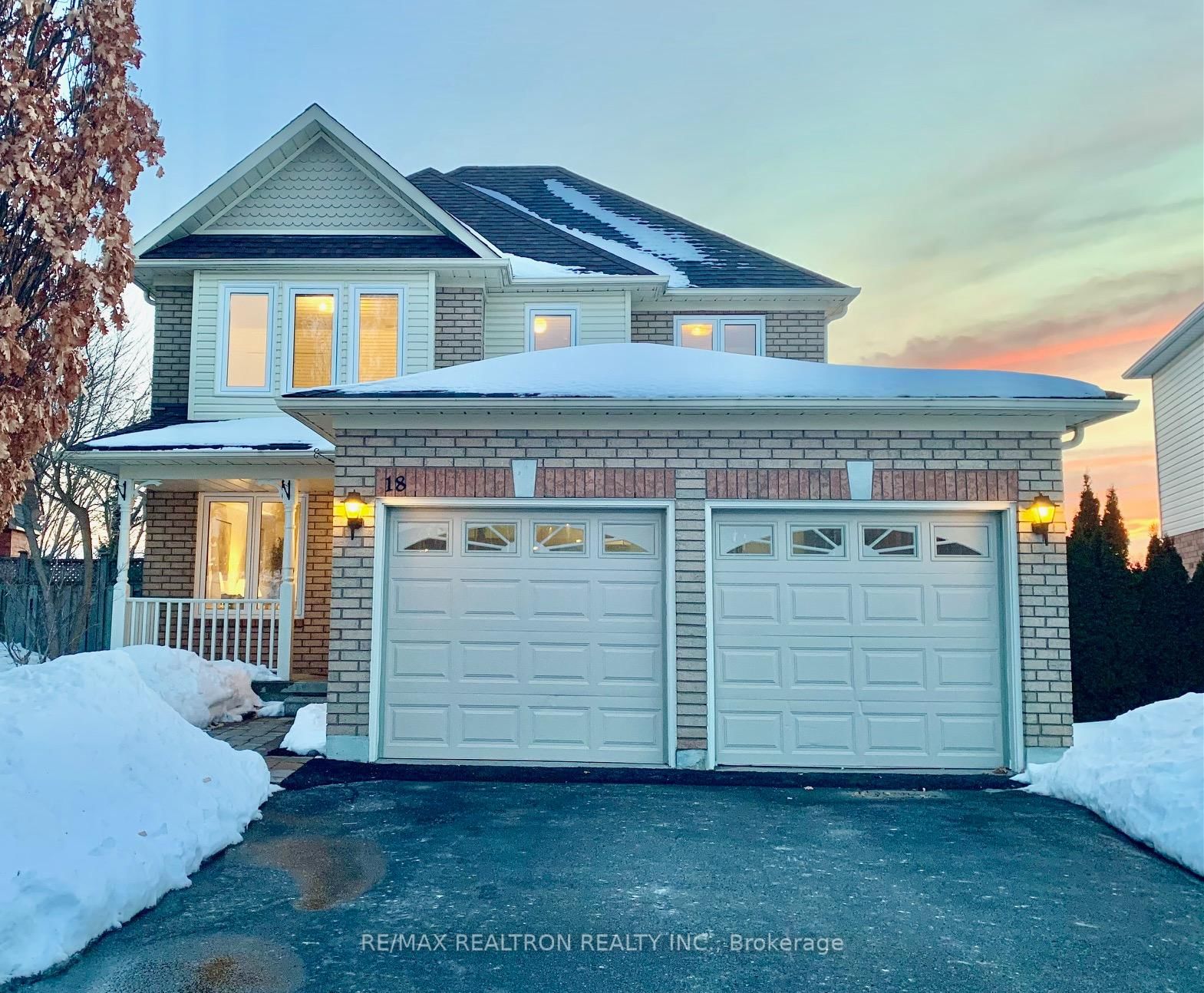 Detached House for sale at 18 Harness Ridge Drive, Whitby, Williamsburg, L1R 2P4 - MLS: E11986685