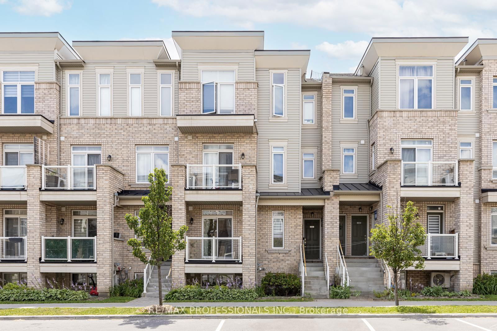 Townhouse for sale at 57-1767 Rex Heath Drive, Pickering, Duffin Heights, L1X 0E4 - MLS: E11987212