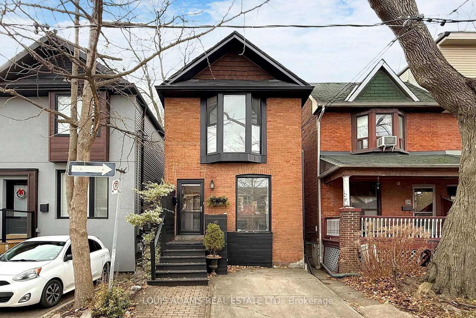 Detached House for sale at 16 Winnifred Avenue, Toronto, South Riverdale, M4M 2X3 - MLS: E11987216