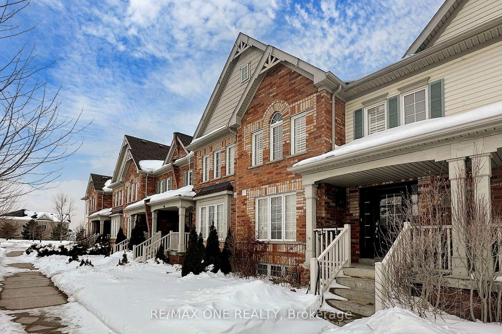 Townhouse for sale at 6 Blytheway Gate, Ajax, Northeast Ajax, L1T 0J5 - MLS: E11987395